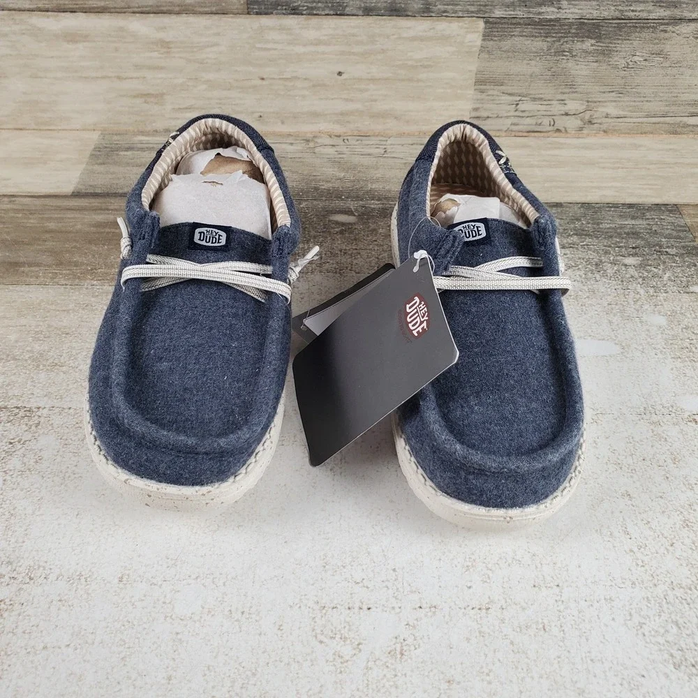 Hey Dude Wally Break Boys Loafer Shoe Sz 13 Navy Brushed Linen Round Toe Slip On